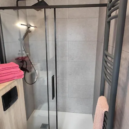 Little Tiny Village Haus 2 アパート Fussach